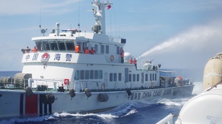 Nhanh chóng sửa chữa 2 tàu Cảnh sát biển bị tàu Trung Quốc đâm ảnh 1 Nhanh chóng sửa chữa 2 tàu Cảnh sát biển bị tàu Trung Quốc đâm ảnh 1