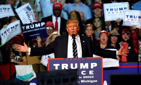 Ông Donald Trump chiến thắng, trở thành Tổng thống thứ 45 của nước Mỹ ảnh 6 Ông Donald Trump chiến thắng, trở thành Tổng thống thứ 45 của nước Mỹ ảnh 6