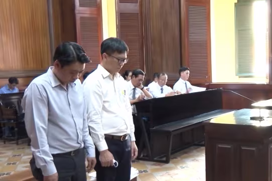 Hai bị cáo Nguyễn Văn Tùng và Nguyễn Quốc Tuấn Hai bị cáo Nguyễn Văn Tùng và Nguyễn Quốc Tuấn