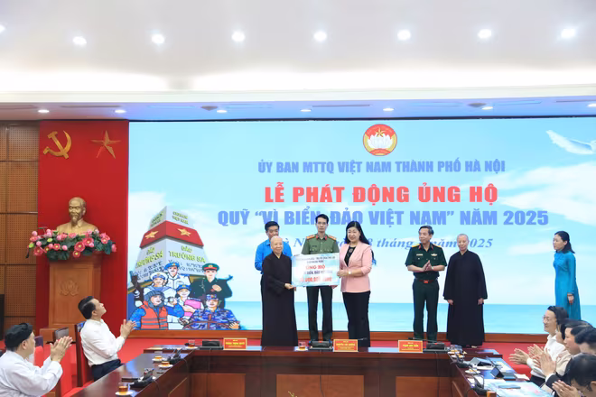 48 tổ chức, cá nhân với tổng số tiền hơn 40 tỷ đồng