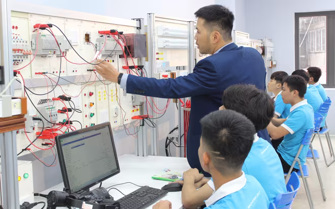 Mức hỗ trợ học nghề với lao động tham gia bảo hiểm thất nghiệp vừa được ban hành cao hơn quy định cũ là 500.000 đồng Mức hỗ trợ học nghề với lao động tham gia bảo hiểm thất nghiệp vừa được ban hành cao hơn quy định cũ là 500.000 đồng