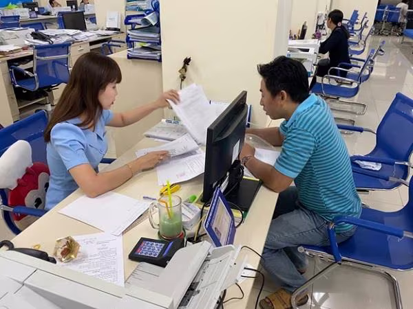 Bảo hiểm xã hội Việt Nam đã thống nhất thực hiện chế độ bảo hiểm xã hội với người lao động tại các doanh nghiệp phá sản Bảo hiểm xã hội Việt Nam đã thống nhất thực hiện chế độ bảo hiểm xã hội với người lao động tại các doanh nghiệp phá sản