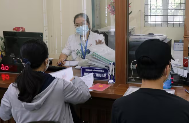 Hà Nội đề nghị bổ sung 2.625 biên chế công chức tại các phường theo mô hình thí điểm chính quyền đô thị Hà Nội đề nghị bổ sung 2.625 biên chế công chức tại các phường theo mô hình thí điểm chính quyền đô thị