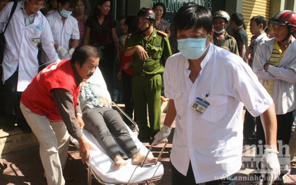 Cháy lớn ở trường mầm non Hoa Mai, học sinh thoát nạn ảnh 2 Cháy lớn ở trường mầm non Hoa Mai, học sinh thoát nạn ảnh 2