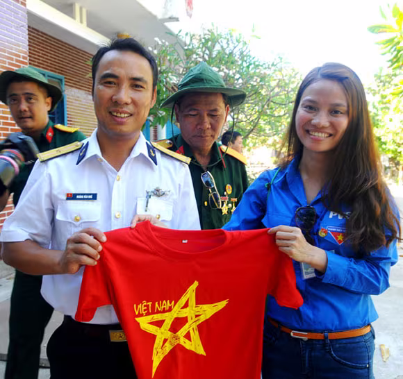 Dành trọn tình yêu cho Trường Sa - biển trời thiêng liêng của Tổ quốc ảnh 5 Dành trọn tình yêu cho Trường Sa - biển trời thiêng liêng của Tổ quốc ảnh 5