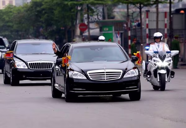 [Cập nhật] Chủ tịch Triều Tiên Kim Jong-un tạm biệt Việt Nam, lên siêu tàu bọc thép về nước ảnh 12