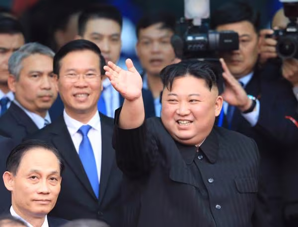 [Cập nhật] Chủ tịch Triều Tiên Kim Jong-un tạm biệt Việt Nam, lên siêu tàu bọc thép về nước ảnh 3