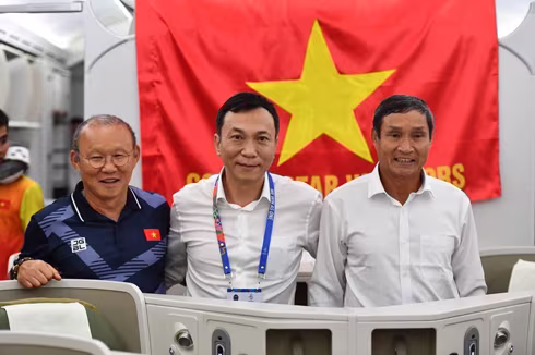 [TRỰC TIẾP] Chào đón những "người hùng" làm nên chiến thắng lịch sử tại SEA Games 30 ảnh 56