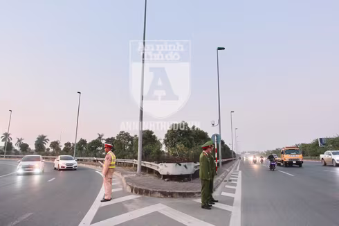 [TRỰC TIẾP] Chào đón những "người hùng" làm nên chiến thắng lịch sử tại SEA Games 30 ảnh 62