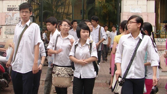 Hà Nội giảm hơn 9.000 chỉ tiêu tuyển sinh lớp 10 THPT 2012 ảnh 1 Hà Nội giảm hơn 9.000 chỉ tiêu tuyển sinh lớp 10 THPT 2012 ảnh 1
