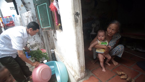 Cận cảnh xóm trọ công nhân nghèo ảnh 1 Cận cảnh xóm trọ công nhân nghèo ảnh 1