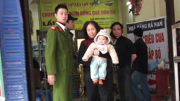 Con vay tiền, xiết nợ mẹ ảnh 1 Con vay tiền, xiết nợ mẹ ảnh 1