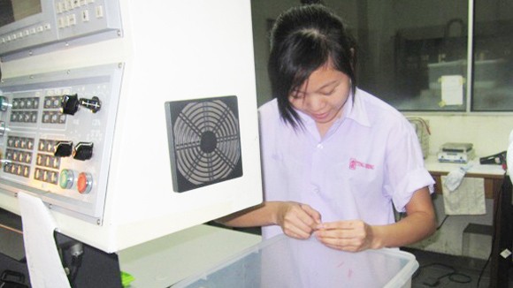 Xem lại cách xuất khẩu lao động ảnh 1 Xem lại cách xuất khẩu lao động ảnh 1