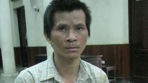 Nghi ngờ vợ, vác dao “xử” hàng xóm ảnh 1 Nghi ngờ vợ, vác dao “xử” hàng xóm ảnh 1