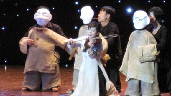 Liên hoan Múa rối quốc tế lần thứ 3, Hà Nội - 2012: “Cả làng cùng vui” ảnh 2 Liên hoan Múa rối quốc tế lần thứ 3, Hà Nội - 2012: “Cả làng cùng vui” ảnh 2