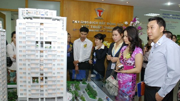 Vay tiền mua nhà lãi suất thấp, người vay dễ sập bẫy ảnh 2 Vay tiền mua nhà lãi suất thấp, người vay dễ sập bẫy ảnh 2