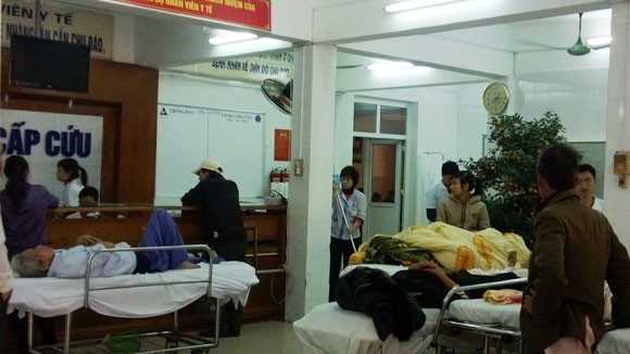 Bệnh viện “chạy” hết công suất ảnh 1 Bệnh viện “chạy” hết công suất ảnh 1
