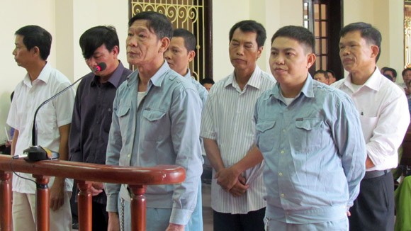 7 “quan” xã thích “ăn” đất ảnh 1 7 “quan” xã thích “ăn” đất ảnh 1
