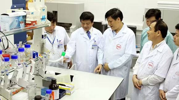 Cúm H7N9 là dịch bệnh nguy hiểm nhóm A ảnh 1 Cúm H7N9 là dịch bệnh nguy hiểm nhóm A ảnh 1