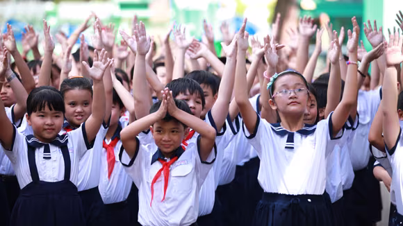 Chạy trường, chọn lớp: Bài toán không khó nhưng vẫn chưa có lời giải? ảnh 1 Chạy trường, chọn lớp: Bài toán không khó nhưng vẫn chưa có lời giải? ảnh 1