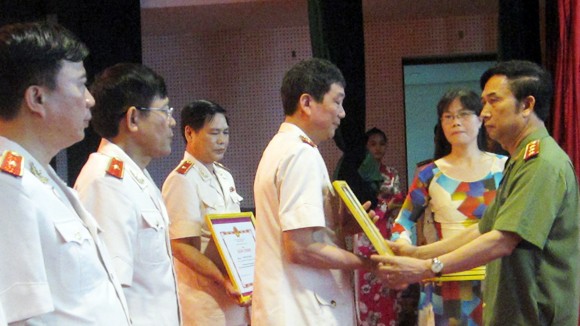 Công tác thi đua phải gắn với chuyên môn ảnh 1 Công tác thi đua phải gắn với chuyên môn ảnh 1