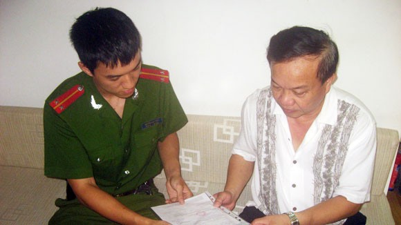 Hình ảnh đẹp về người Cảnh sát khu vực ảnh 1 Hình ảnh đẹp về người Cảnh sát khu vực ảnh 1