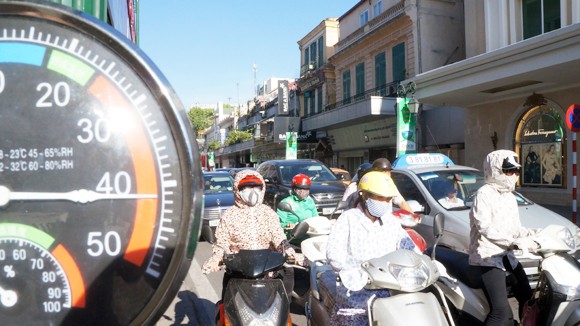 Lao đao trong “chảo lửa” đầu hè ảnh 1 Lao đao trong “chảo lửa” đầu hè ảnh 1