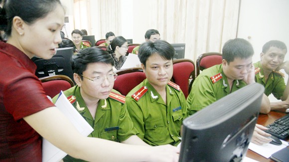Khai giảng lớp đào tạo tin học cho lực lượng CSKV ảnh 1 Khai giảng lớp đào tạo tin học cho lực lượng CSKV ảnh 1