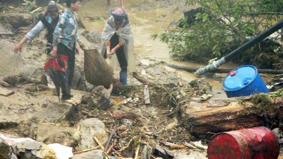 Mưa lũ gây thiệt hại nặng nề: 18 người chết và mất tích ảnh 1 Mưa lũ gây thiệt hại nặng nề: 18 người chết và mất tích ảnh 1