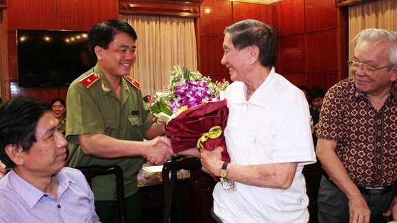 Sự gắn bó thân tình, bền chặt ảnh 2 Sự gắn bó thân tình, bền chặt ảnh 2