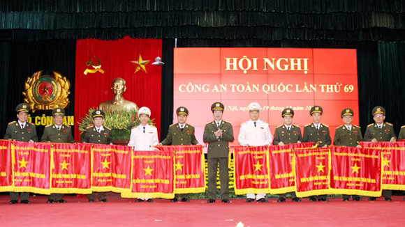 Đẩy lùi nguy cơ gây mất ổn định, giữ thế chủ động chiến lược ảnh 1 Đẩy lùi nguy cơ gây mất ổn định, giữ thế chủ động chiến lược ảnh 1