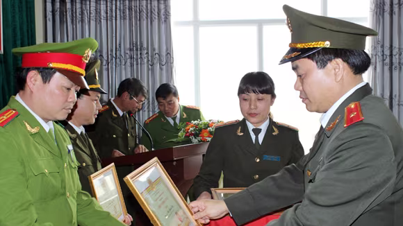 Không để hình thành “điểm nóng” về an ninh trật tự ảnh 1 Không để hình thành “điểm nóng” về an ninh trật tự ảnh 1