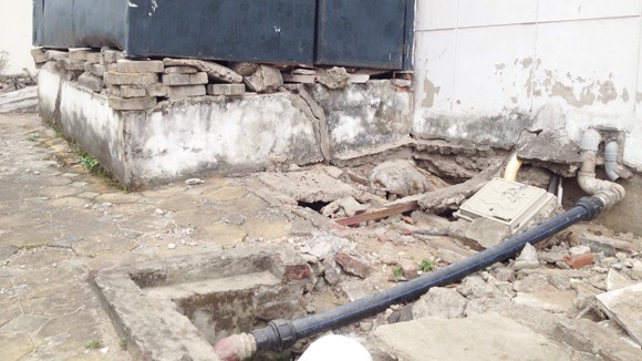 Khu tái định cư Đồng Tàu: Sẽ sửa chữa dứt điểm trong quý I-2014 ảnh 2 Khu tái định cư Đồng Tàu: Sẽ sửa chữa dứt điểm trong quý I-2014 ảnh 2
