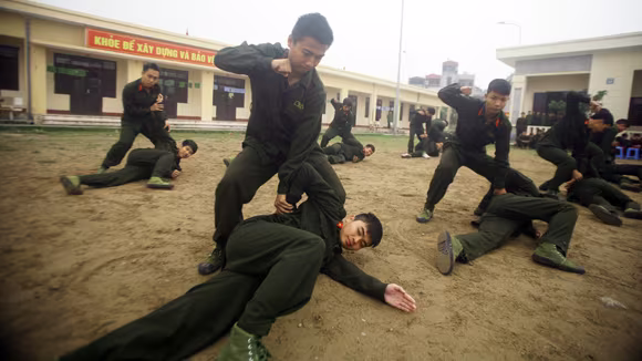 CATP khai giảng khóa huấn luyện chiến sĩ mới ảnh 1 CATP khai giảng khóa huấn luyện chiến sĩ mới ảnh 1