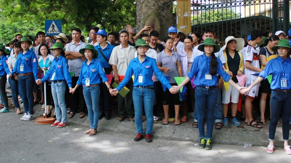 Ngày đầu thi đại học: Phát hiện thiết bị lưu trữ đặc biệt ảnh 1 Ngày đầu thi đại học: Phát hiện thiết bị lưu trữ đặc biệt ảnh 1