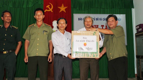 Cụm thi đua số 4 - CATP Hà Nội: Đoàn kết, đẩy mạnh phong trào ảnh 1 Cụm thi đua số 4 - CATP Hà Nội: Đoàn kết, đẩy mạnh phong trào ảnh 1