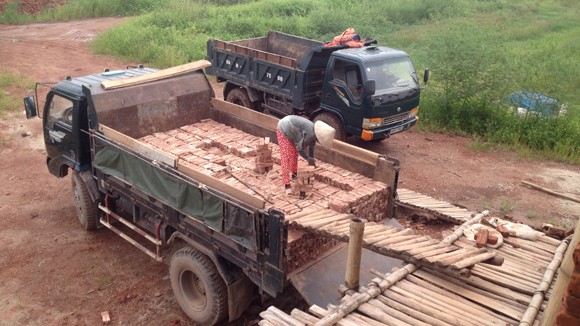 Giải tỏa các lò gạch hủy hoại hoa màu tại Đan Phượng: Xử lý nửa vời ảnh 2 Giải tỏa các lò gạch hủy hoại hoa màu tại Đan Phượng: Xử lý nửa vời ảnh 2