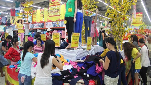 Tháng Khuyến mãi Hà Nội 2014: Sát sao đẩy lui giá ảo ảnh 1 Tháng Khuyến mãi Hà Nội 2014: Sát sao đẩy lui giá ảo ảnh 1