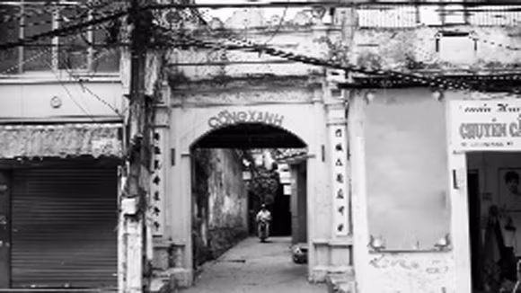 Cổng làng trong phố ảnh 1 Cổng làng trong phố ảnh 1