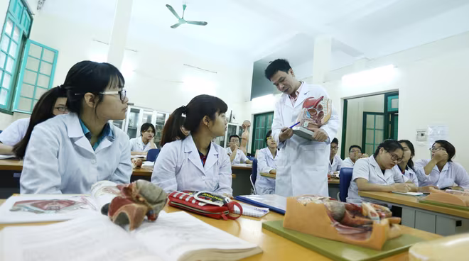 Ngưỡng điểm cao hơn những năm trước nhằm đảm bảo chất lượng đầu vào của khối ngành y dược Ngưỡng điểm cao hơn những năm trước nhằm đảm bảo chất lượng đầu vào của khối ngành y dược