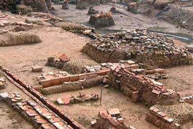 Hoàng thành Thăng Long - Di sản văn hóa thế giới còn chứa đựng rất nhiều bí ẩn trong lòng đất Hoàng thành Thăng Long - Di sản văn hóa thế giới còn chứa đựng rất nhiều bí ẩn trong lòng đất