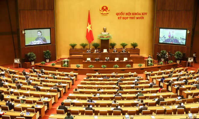 Cùng với sự đổi mới sâu sắc của đất nước ta trong thời gian qua, tổ chức và hoạt động của Quốc hội có nhiều chuyển biến theo hướng tích cực hơn, hiệu quả hơn