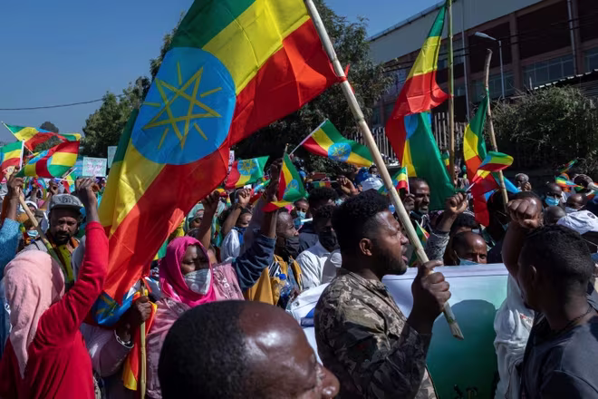 Người dân Ethiopia tuần hành ủng hộ quân đội nước này ở Thủ đô Addis Ababa Người dân Ethiopia tuần hành ủng hộ quân đội nước này ở Thủ đô Addis Ababa