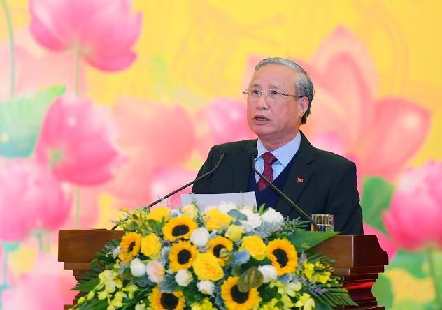 Đồng chí Trần Quốc Vượng - Ủy viên Bộ Chính trị, Thường trực Ban Bí thư phát biểu giao nhiệm vụ tại Hội thảo Đồng chí Trần Quốc Vượng - Ủy viên Bộ Chính trị, Thường trực Ban Bí thư phát biểu giao nhiệm vụ tại Hội thảo