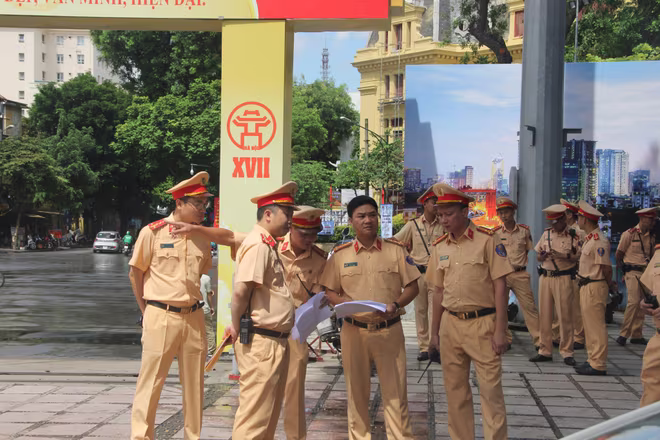 CSGT Hà Nội triển khai thực hiện thành công phương án bảo đảm TTATGT phục vụ Đại hội Đảng các cấp