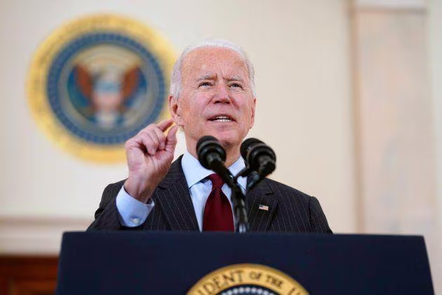 Tân Tổng thống Joe Biden đã vượt qua một cách suôn sẻ tháng cầm quyền đầu tiên song những thách thức mà ông đang phải đối mặt ở phía trước còn rất lớn Tân Tổng thống Joe Biden đã vượt qua một cách suôn sẻ tháng cầm quyền đầu tiên song những thách thức mà ông đang phải đối mặt ở phía trước còn rất lớn