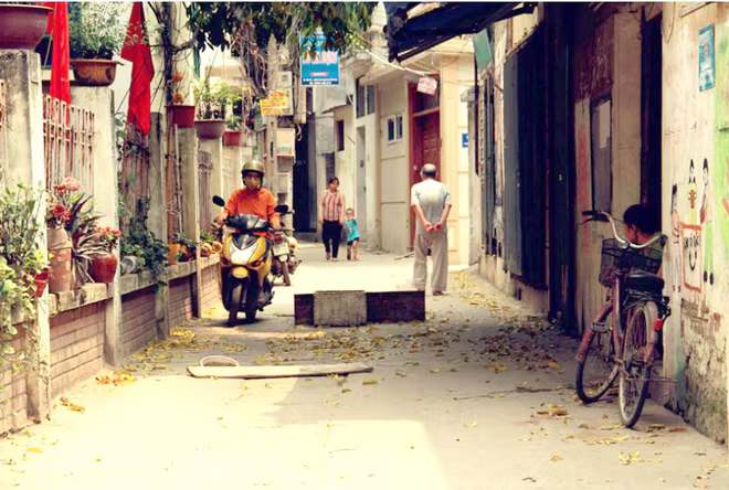 Tranh chấp lấn chiếm lối đi chung có thể giải quyết tại UBND địa phương hoặc Tòa án có thẩm quyền. Ảnh minh hoạ Tranh chấp lấn chiếm lối đi chung có thể giải quyết tại UBND địa phương hoặc Tòa án có thẩm quyền. Ảnh minh hoạ