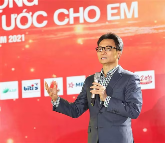 Phó Thủ tướng Vũ Đức Đam phát biểu tại lễ phát động chương trình “Điều ước cho em”