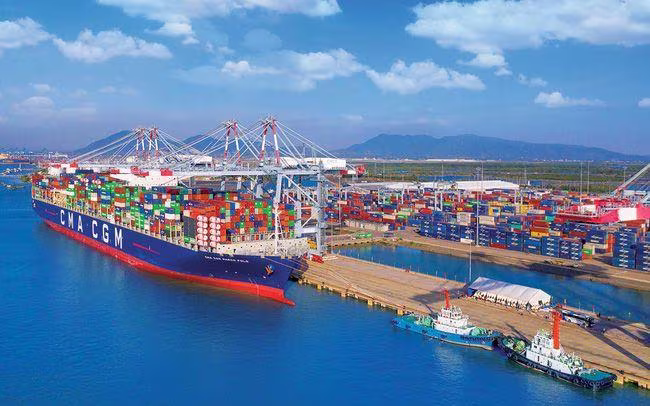 Xuất khẩu của Việt Nam đang trên đà khởi sắc, góp phần vào tốc độ tăng trưởng cao GDP của Việt Nam Xuất khẩu của Việt Nam đang trên đà khởi sắc, góp phần vào tốc độ tăng trưởng cao GDP của Việt Nam