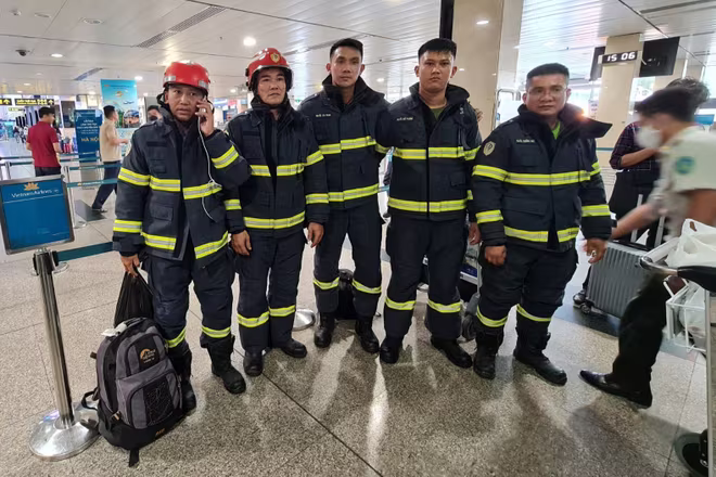 Lực lượng tinh nhuệ của Bộ Công an Việt Nam lên đường sang Thổ Nhĩ Kỳ hỗ trợ cứu nạn, cứu hộ nạn nhân động đất Lực lượng tinh nhuệ của Bộ Công an Việt Nam lên đường sang Thổ Nhĩ Kỳ hỗ trợ cứu nạn, cứu hộ nạn nhân động đất